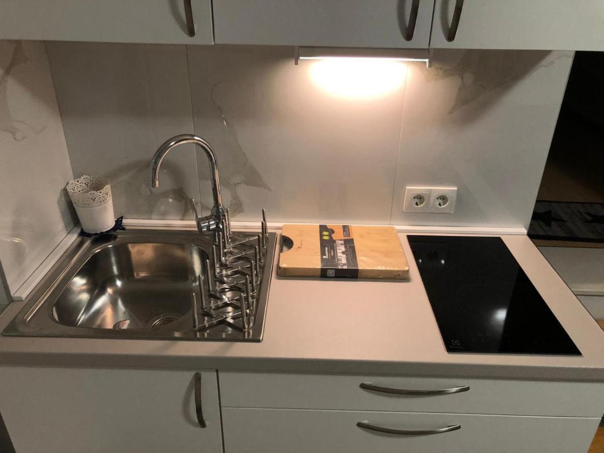 Apartment Danka Оміш Екстер'єр фото